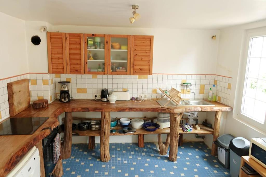 Gite Au Coeur D'Une Residence D'Artiste Saint-Aubin-de-Bonneval Esterno foto