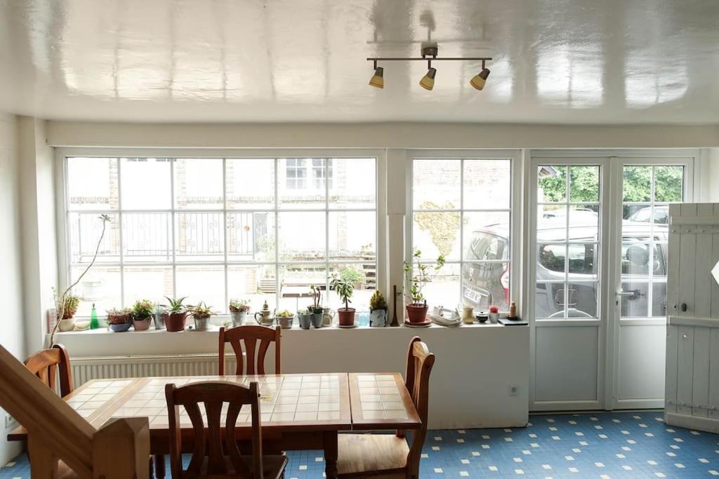 Gite Au Coeur D'Une Residence D'Artiste Saint-Aubin-de-Bonneval Esterno foto